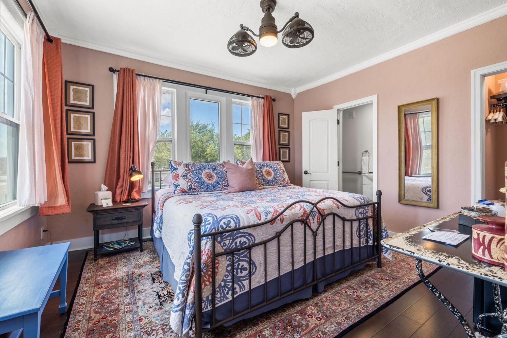 Bed and Breakfast The Kenwood Gables Sankt Petersburg Zewnętrze zdjęcie